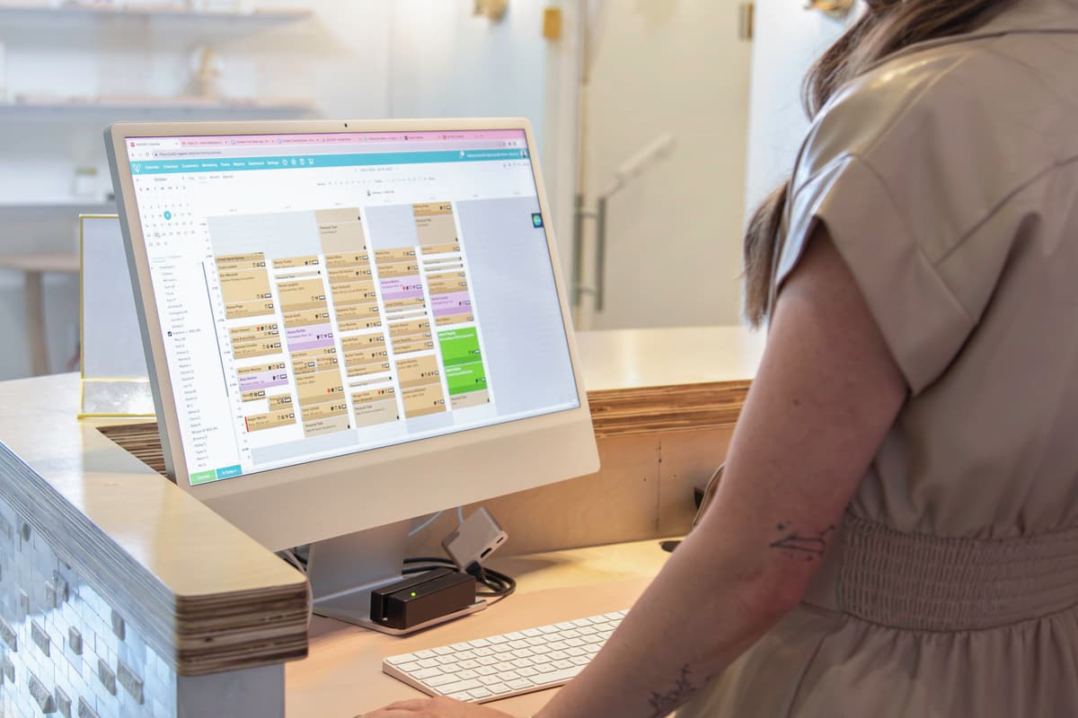 Vagaro vs GlossGenius: We Make You Money