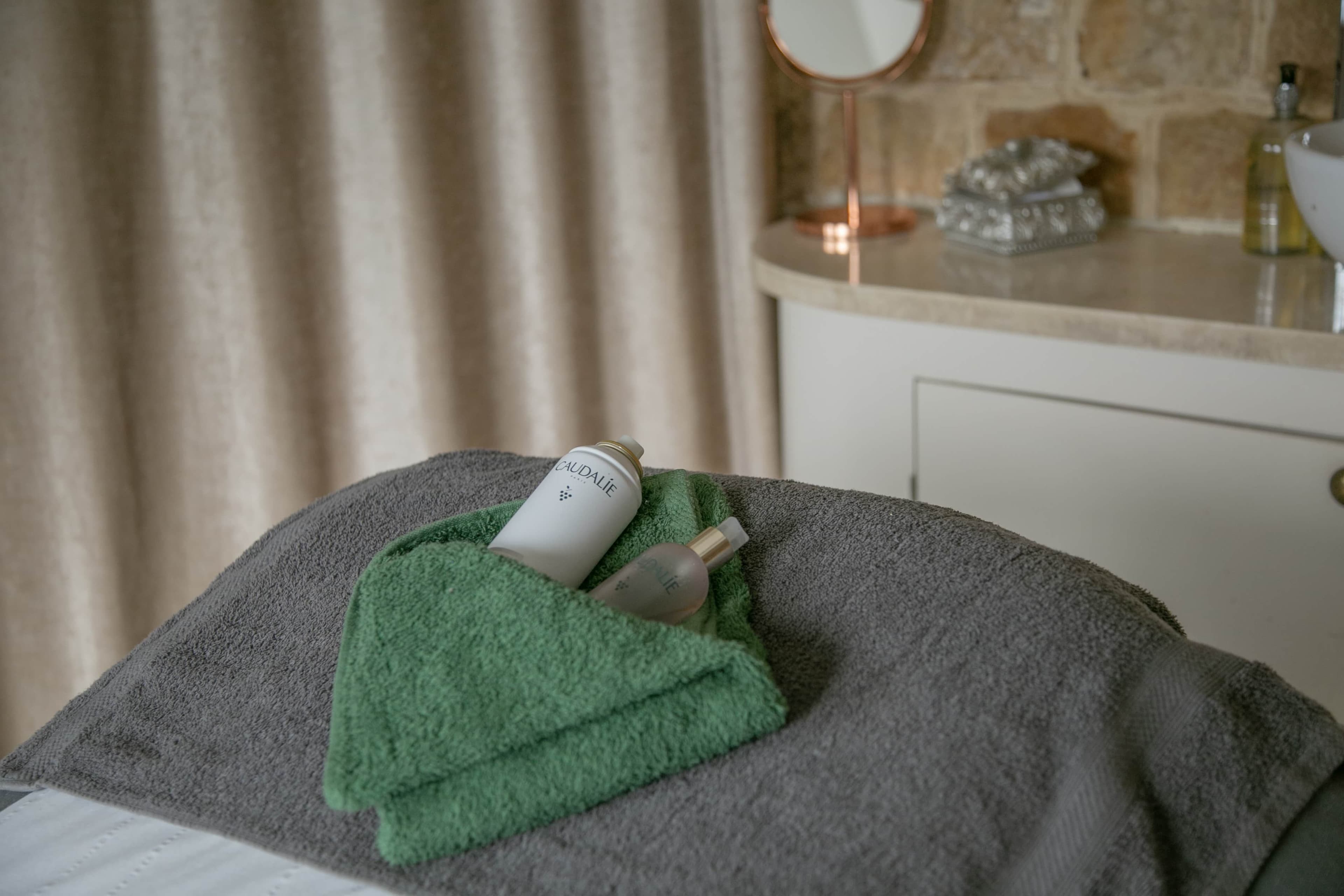 The Complete Spring Cleaning Guide for Beauty and Wellness Pros [2025]