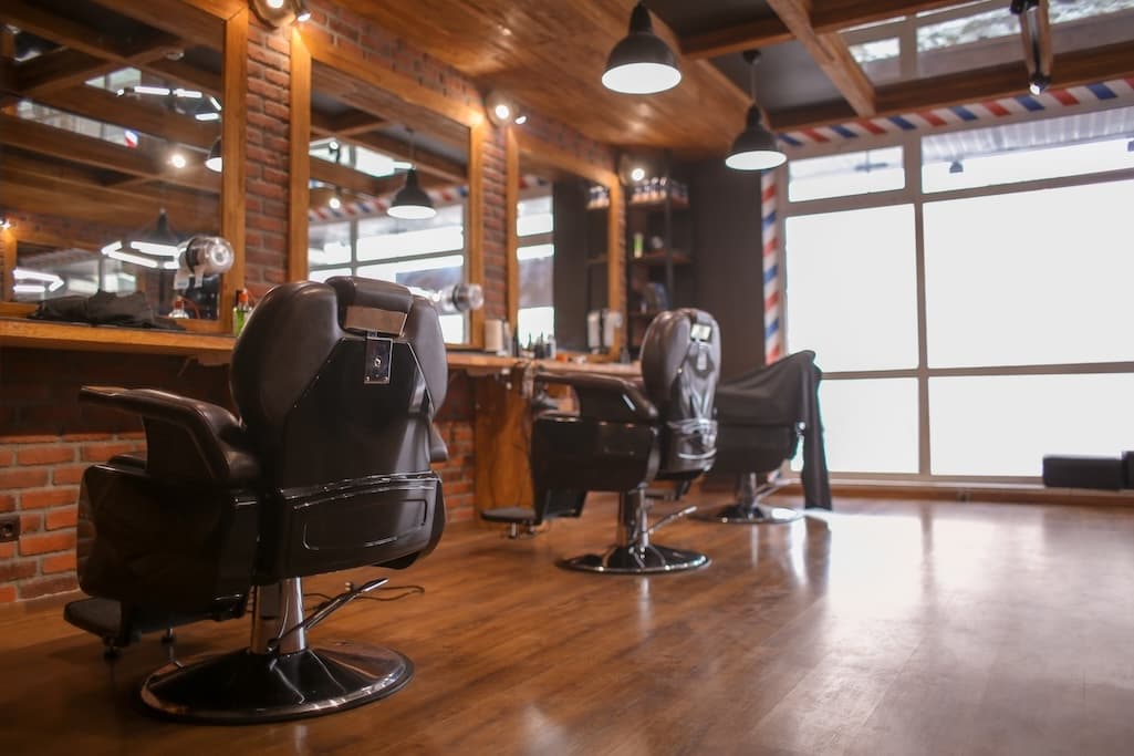 10 Simple Barber Shop Design Ideas