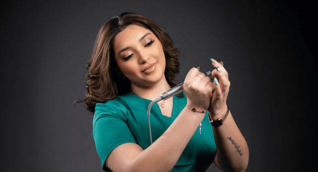 Beauty with Purpose: How Alejandra Flores Grew AM Beauty Studio & Academy with Vagaro