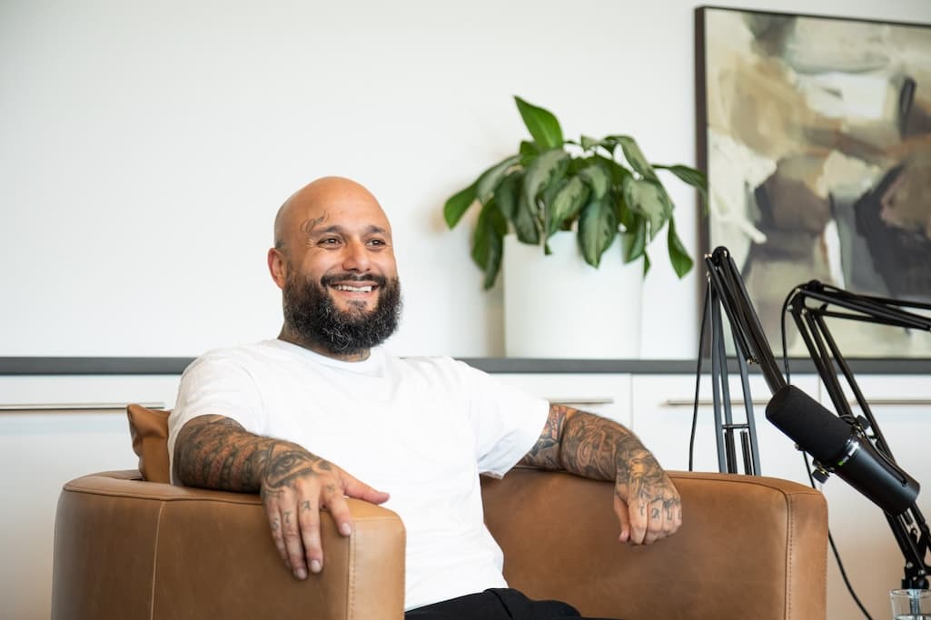 Fred Helou Talks Tattoo, Barbering, and Identity with OC Thomas on the Vagaro Podcast: You Know What I Mean?