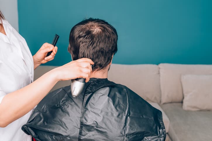 How to Provide a Great Salon Experience While Working Offsite