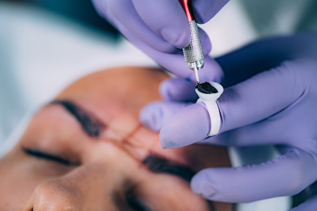 eyebrow-correction-with-semi-permanent-pigment-ink-2024-10-18-16-07-45-utc.jpg