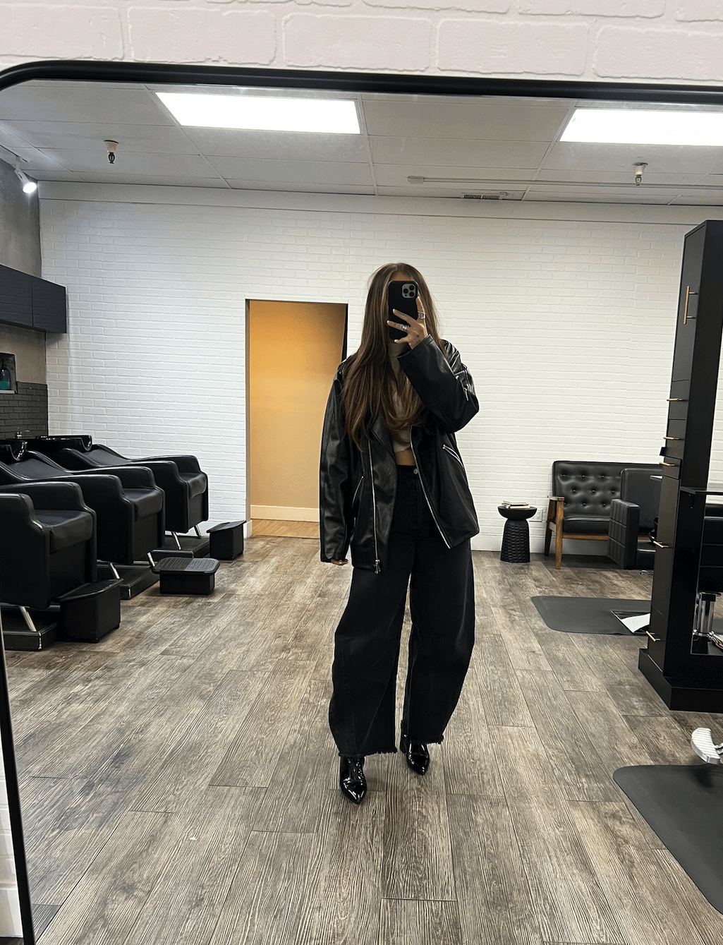 hairstylist fashion tips all black