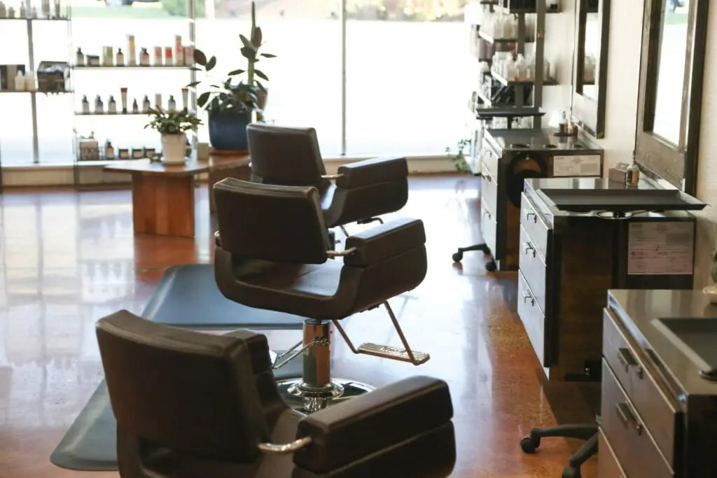010-Salon-MintSalon20210422-1-min-1024x683.jpg.webp